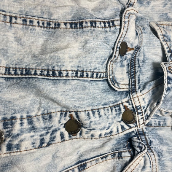 LIFE IN PROGRESS denim vest - Picture 2 of 5